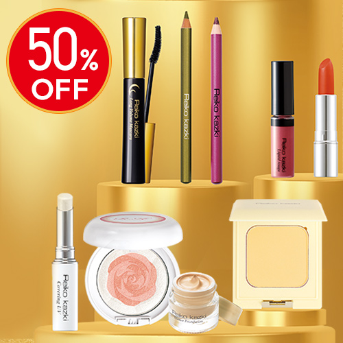 Amazon.com : JOVAKIT Square Makeup Bag Cute Cosmetic Bag for Women, Floral  Coquette Aesthetic Toiletry Bag, JOVAKIT キルティング巻き貝型メイクアップバッグ コスメティックバッグ 女性用 フローラルコケット コットン トラベル メイク